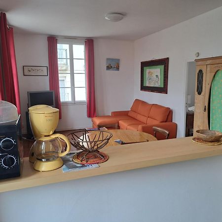 Loft Vue Imprenable Sur Le Vieux Saintes Apartment Exterior foto